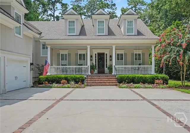 Photo 4 of Single family home for sale at 5 Butterback Ln, Savannah, GA 31411 | MLS# SA361434 | Listing updated on 2026-09-09