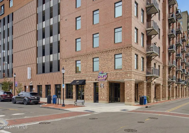 Condo for sale at 10 Grace St #Apt 303, Wilmington, NC 28401 | MLS# 100609067