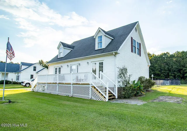 Photo 3 of Manufactured home for sale at 195 Godfrey Blvd, Havelock, NC 28532 | MLS# 100611119 | Listing updated on 2026-10-23