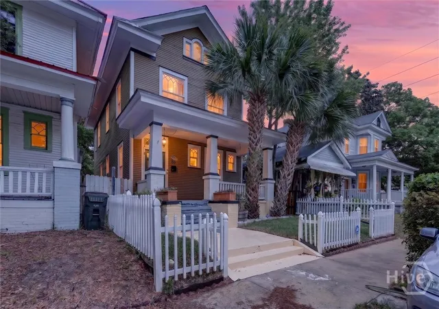 Photo 1 of Single family home for sale at 310 W 39th Street, Savannah, GA 31401 | MLS# SA355395 | Listing updated on 2026-09-08