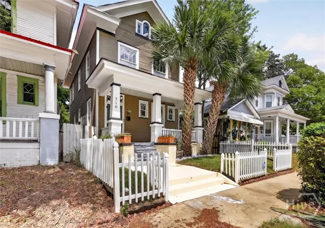 Photo 2 of Single family home for sale at 310 W 39th Street, Savannah, GA 31401 | MLS# SA355395 | Listing updated on 2026-09-08