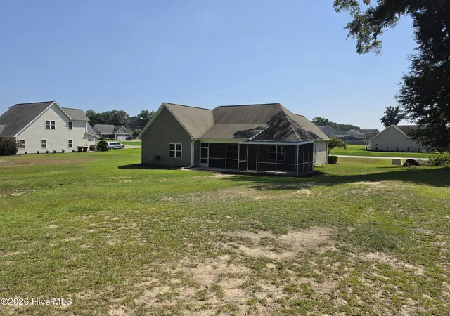 Photo 4 of Single family home for sale at 106 Chimney Landing Dr, Rocky Point, NC 28457 | MLS# 100601204 | Listing updated on 2026-09-04