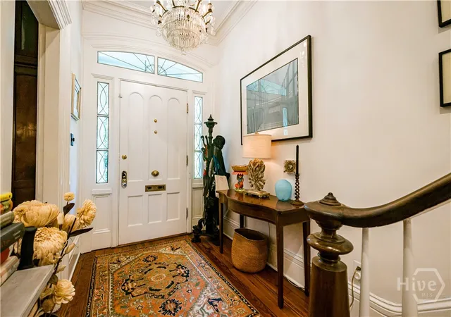 Photo 2 of Single family home for sale at 108 E Gaston St, Savannah, GA 31401 | MLS# SA363727 | Listing updated on 2026-09-03