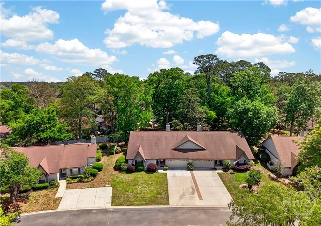 Photo 3 of Townhouse for sale at 64 Shipwatch Rd, Savannah, GA 31410 | MLS# SA353398 | Listing updated on 2026-09-02