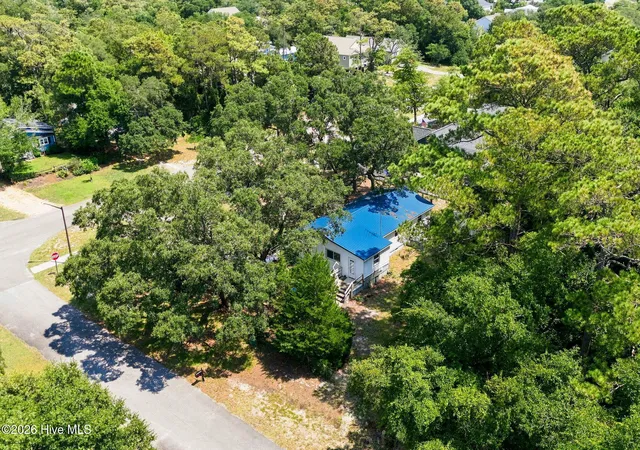 Photo 3 of Single family home for sale at 2607 W Oak Is Dr, Oak Island, NC 28465 | MLS# 100601815 | Listing updated on 2026-09-08
