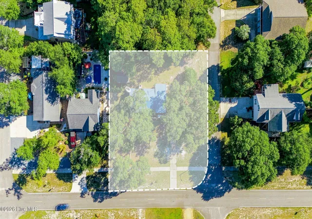 Photo 4 of Single family home for sale at 2607 W Oak Is Dr, Oak Island, NC 28465 | MLS# 100601815 | Listing updated on 2026-09-08