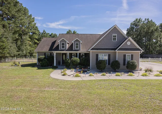 Photo 2 of Single family home for sale at 206 Old Folkstone Rd, Holly Ridge, NC 28445 | MLS# 100601236 | Listing updated on 2026-09-10