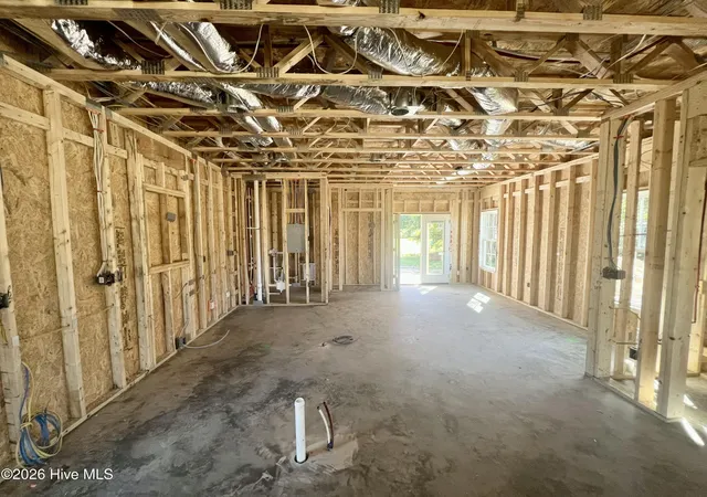 Photo 4 of Single family home for sale at 404 S Gardner Ave, Kenly, NC 27542 | MLS# 100611026 | Listing updated on 2026-10-20