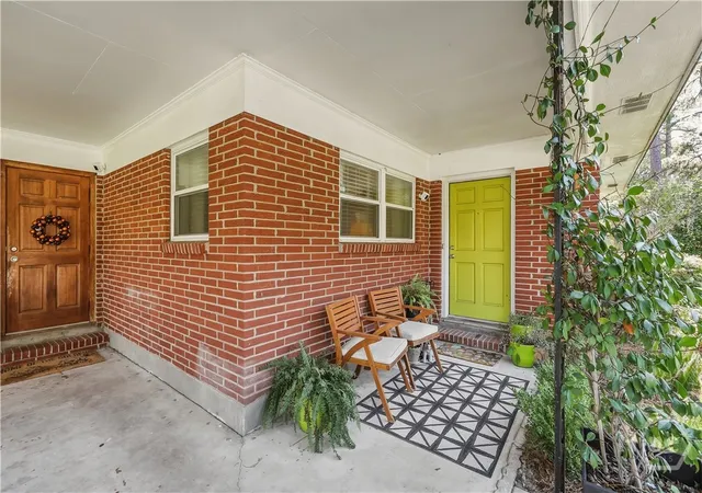 Photo 2 of Single family home for sale at 614 Early St, Savannah, GA 31405 | MLS# SA364414 | Listing updated on 2026-09-14