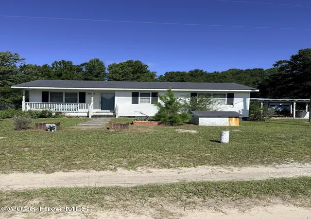 Photo 2 of Single family home for sale at 13285 Us Hwy 17, Hampstead, NC 28443 | MLS# 100600331 | Listing updated on 2026-09-01