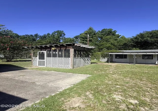 Photo 4 of Single family home for sale at 13285 US Hwy 17, Hampstead, NC 28443 | MLS# 100600331 | Listing updated on 2026-09-01