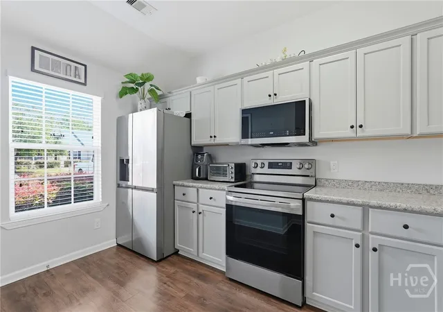Photo 4 of Townhouse for sale at 24 Rivermoor Ct, Savannah, GA 31407 | MLS# SA364336 | Listing updated on 2026-09-15