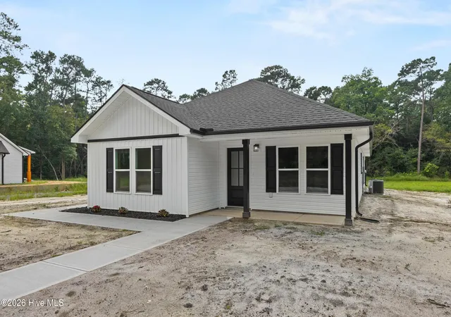 Photo 2 of Single family home for sale at 1399 Bowdens Rd, Warsaw, NC 28398 | MLS# 100601991 | Listing updated on 2026-09-21