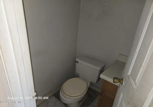 Photo 3 of Single family home for sale at 7392 US Hwy 17 S, Pollocksville, NC 28573 | MLS# 100602947 | Listing updated on 2026-10-09