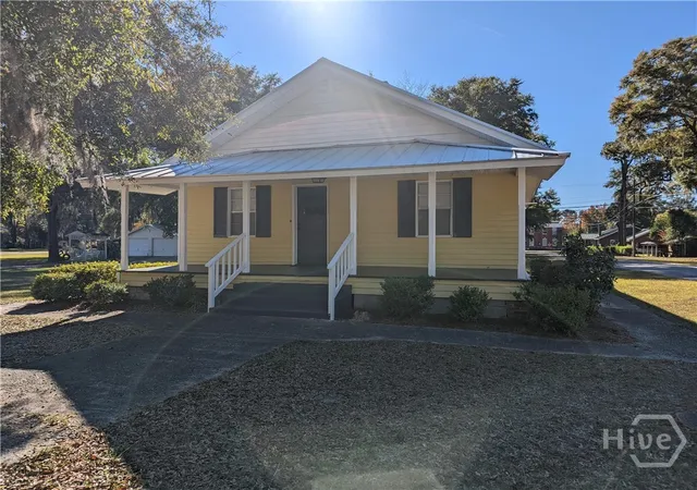 Photo 1 of Single family home for sale at 804 N Maple St, Springfield, GA 31329 | MLS# SA357939 | Listing updated on 2026-09-11