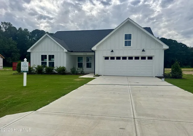 Photo 2 of Single family home for sale at 1778 Dixon Grv Ln, Grimesland, NC 27837 | MLS# 100577745 | Listing updated on 2026-09-10
