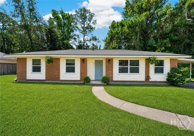 Photo 2 of Single family home for sale at 1907 E 63rd Street, Savannah, GA 31404 | MLS# SA362306 | Listing updated on 2026-10-14