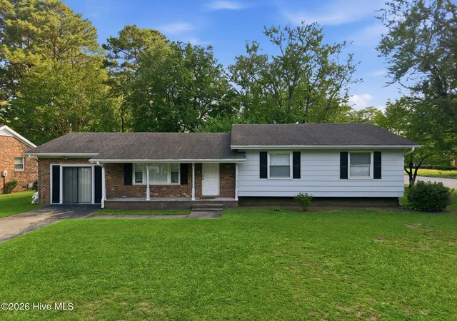 Photo 1 of Single family home for sale at 100 Pearl Dr, Greenville, NC 27834 | MLS# 100602050 | Listing updated on 2026-09-08