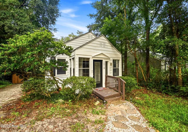 Photo 4 of Single family home for sale at 2018 Klein Rd, Wilmington, NC 28405 | MLS# 100600999 | Listing updated on 2026-09-12