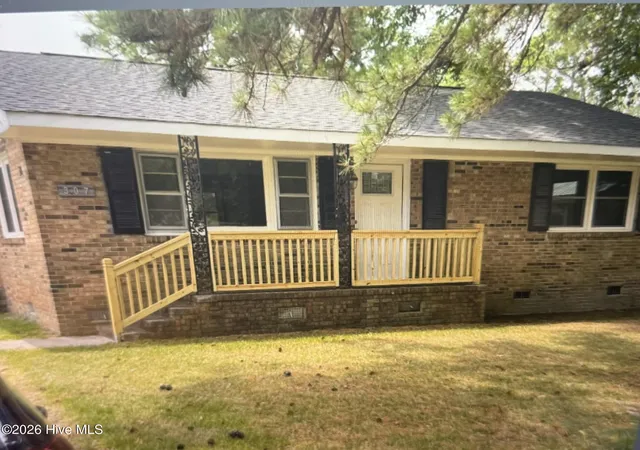 Photo 1 of Single family home for sale at 307 E Purvis St, Robersonville, NC 27871 | MLS# 100601043 | Listing updated on 2026-09-08