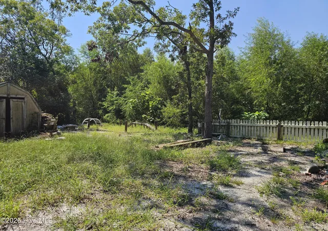 Photo 4 of Land for sale at 61 Elm St, Southport, NC 28461 | MLS# 100600722 | Listing updated on 2026-09-10