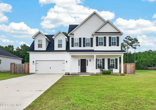 Photo 1 of Single family home for sale at 604 Macy Pl, Hubert, NC 28539 | MLS# 100606101 | Listing updated on 2026-10-30