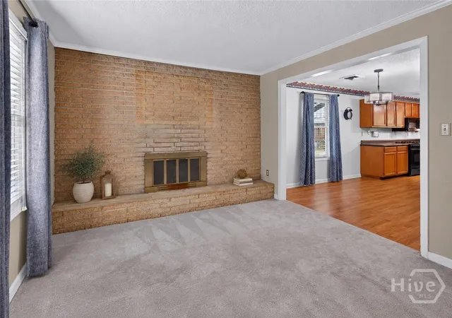 Photo 4 of Single family home for sale at 5 Lansing Ave, Savannah, GA 31406 | MLS# SA366700 | Listing updated on 2026-10-19