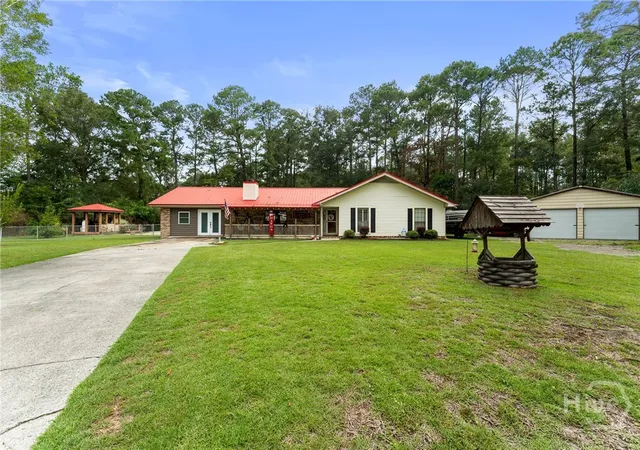 Photo 1 of Single family home for sale at 177 Bea Rd, Richmond Hill, GA 31324 | MLS# SA364322 | Listing updated on 2026-09-13