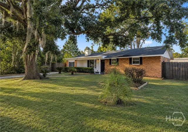 Photo 1 of Single family home for sale at 406 Briarcliff Cir, Savannah, GA 31419 | MLS# SA359567 | Listing updated on 2026-09-02
