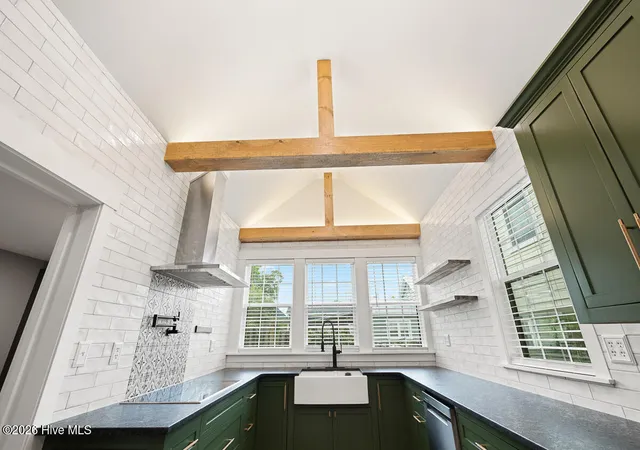 Photo 2 of Single family home for sale at 704 S 3rd Street, Wilmington, NC 28401 | MLS# 100601685 | Listing updated on 2026-09-17