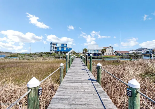 Photo 3 of Single family home for sale at 105 Bay Ct, N Topsail Beach, NC 28460 | MLS# 100602157 | Listing updated on 2026-09-09