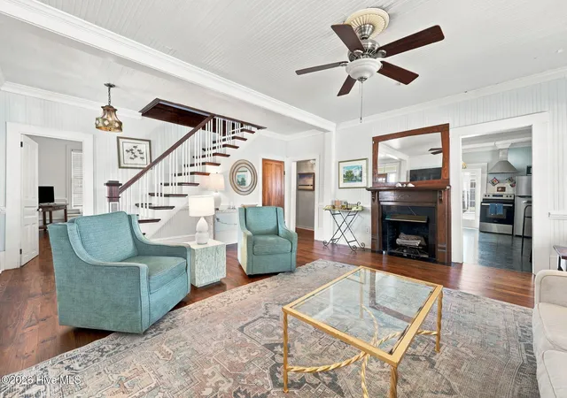 Photo 3 of Single family home for sale at 913 Bridges St, Morehead City, NC 28557 | MLS# 100601522 | Listing updated on 2026-09-11