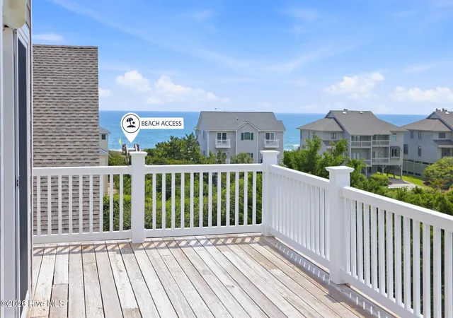 Photo 4 of Single family home for sale at 103 Elizabeth St, Emerald Isle, NC 28594 | MLS# 100600813 | Listing updated on 2026-09-02