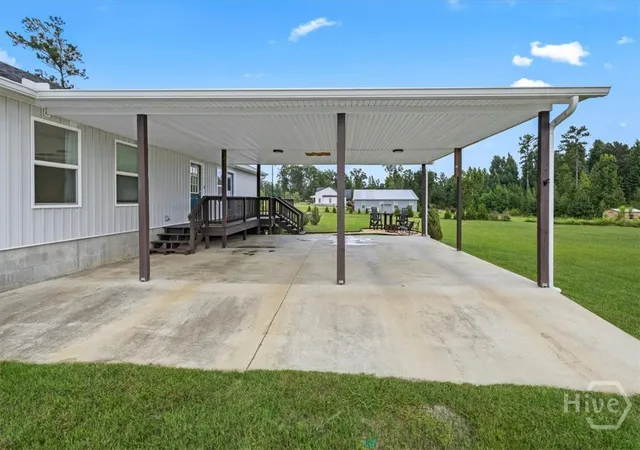 Photo 3 of Single family home for sale at 826 Modoc Dr, Swainsboro, GA 30401 | MLS# SA364346 | Listing updated on 2026-10-12