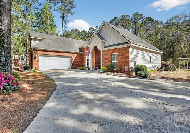 Photo 4 of Single family home for sale at 1460 Little Neck Rd, Savannah, GA 31419 | MLS# SA353052 | Listing updated on 2026-09-10