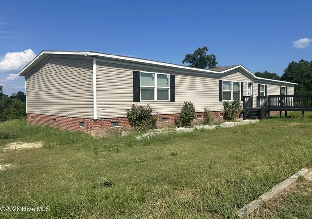 Photo 1 of Manufactured home for sale at 208 Grv Run Dr, Warsaw, NC 28398 | MLS# 100603551 | Listing updated on 2026-09-15