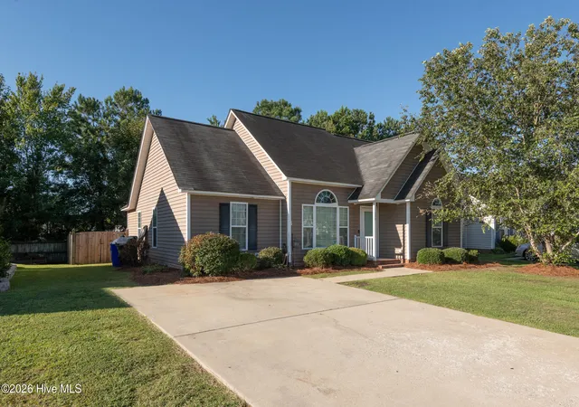 Photo 3 of Single family home for sale at 1200 Penncross Dr, Greenville, NC 27834 | MLS# 100602064 | Listing updated on 2026-09-09