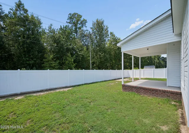 Photo 3 of Single family home for sale at 3301 School View Dr, Farmville, NC 27828 | MLS# 100562981 | Listing updated on 2026-09-11