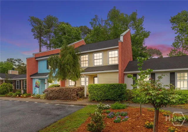 Photo 3 of Townhouse for sale at 3 Navigator Ln, Savannah, GA 31410 | MLS# SA354021 | Listing updated on 2026-09-09