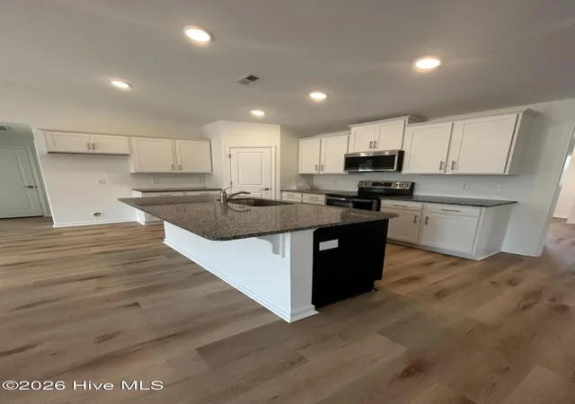Photo 3 of Single family home for sale at 101 Constitution Ct, Newport, NC 28570 | MLS# 100594386 | Listing updated on 2026-09-11