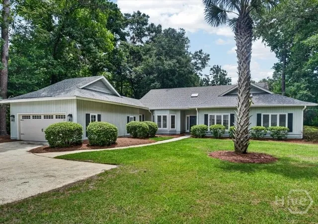 Photo 2 of Single family home for sale at 1 Black Hawk Trl, Savannah, GA 31411 | MLS# SA366039 | Listing updated on 2026-10-23