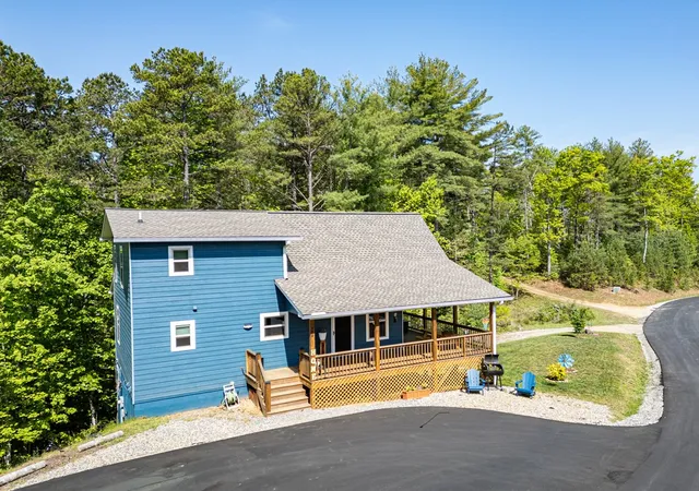 Photo 2 of Single family home for sale at 604 Point Overlook Trl, Murphy, NC 28906 | MLS# 98544170 | Listing updated on 2026-09-04