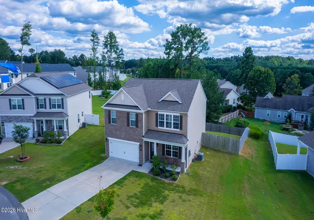Photo 3 of Single family home for sale at 424 Apricot Ln, Carthage, NC 28327 | MLS# 100602178 | Listing updated on 2026-09-12