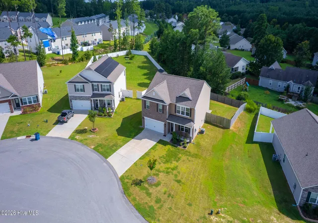 Photo 3 of Single family home for sale at 424 Apricot Ln, Carthage, NC 28327 | MLS# 100602178 | Listing updated on 2026-09-12