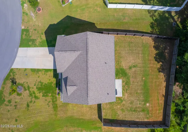 Photo 3 of Single family home for sale at 424 Apricot Ln, Carthage, NC 28327 | MLS# 100602178 | Listing updated on 2026-10-20