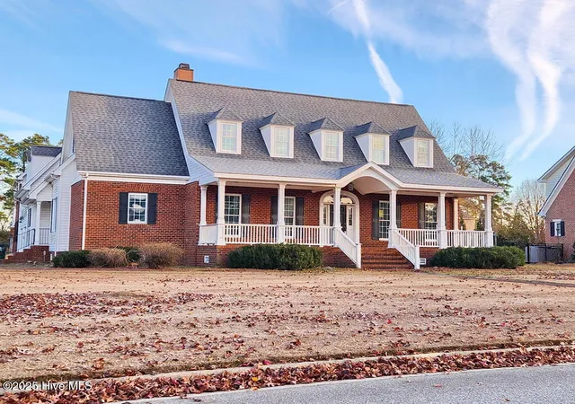 Photo 1 of Single family home for sale at 109 Foxcroft Ln, Winterville, NC 28590 | MLS# 100602757 | Listing updated on 2026-09-11