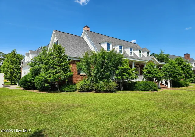 Photo 3 of Single family home for sale at 109 Foxcroft Ln, Winterville, NC 28590 | MLS# 100602757 | Listing updated on 2026-09-11