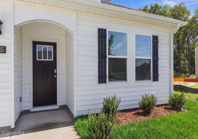 Photo 3 of Single family home for sale at 2685 Delilah Dr, Winterville, NC 28590 | MLS# 100603333 | Listing updated on 2026-09-17