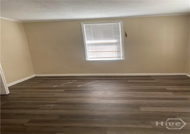 Photo 2 of Single family home for sale at 806 E 32nd Street, Savannah, GA 31401 | MLS# SA366306 | Listing updated on 2026-10-12
