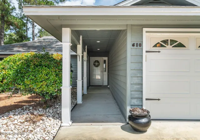 Photo 4 of Single family home for sale at 610 Wisteria Dr, Sunset Beach, NC 28468 | MLS# 100603224 | Listing updated on 2026-09-13